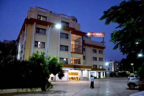 Hotel City Heart Shirdi Pool